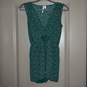Francesca’s Green romper size medium